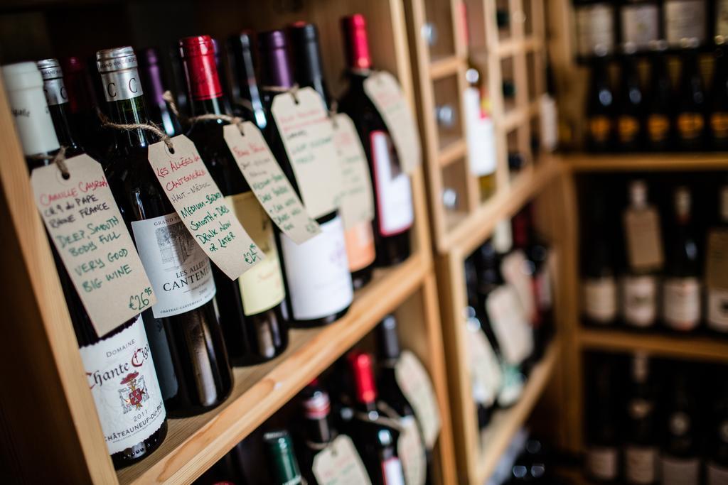Byrnes Wine Dine Stay Ennistimon Exteriör bild